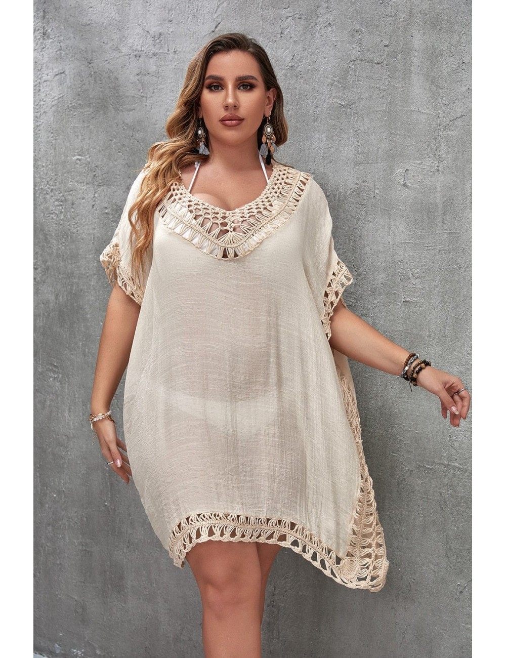 Suknia plażowa plus size z rozcięciem po boku