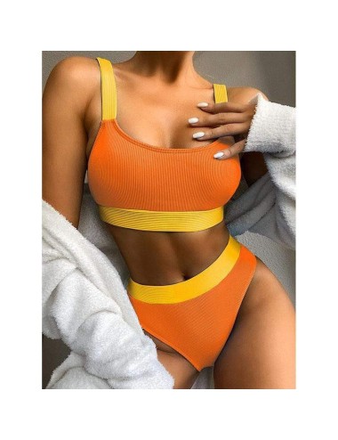 Dwuczęściowy strój kąpielowy z majtkami typu bikini