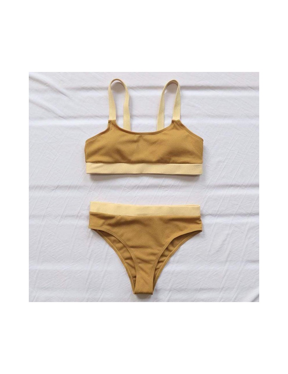 Dwuczęściowy strój kąpielowy z majtkami typu bikini