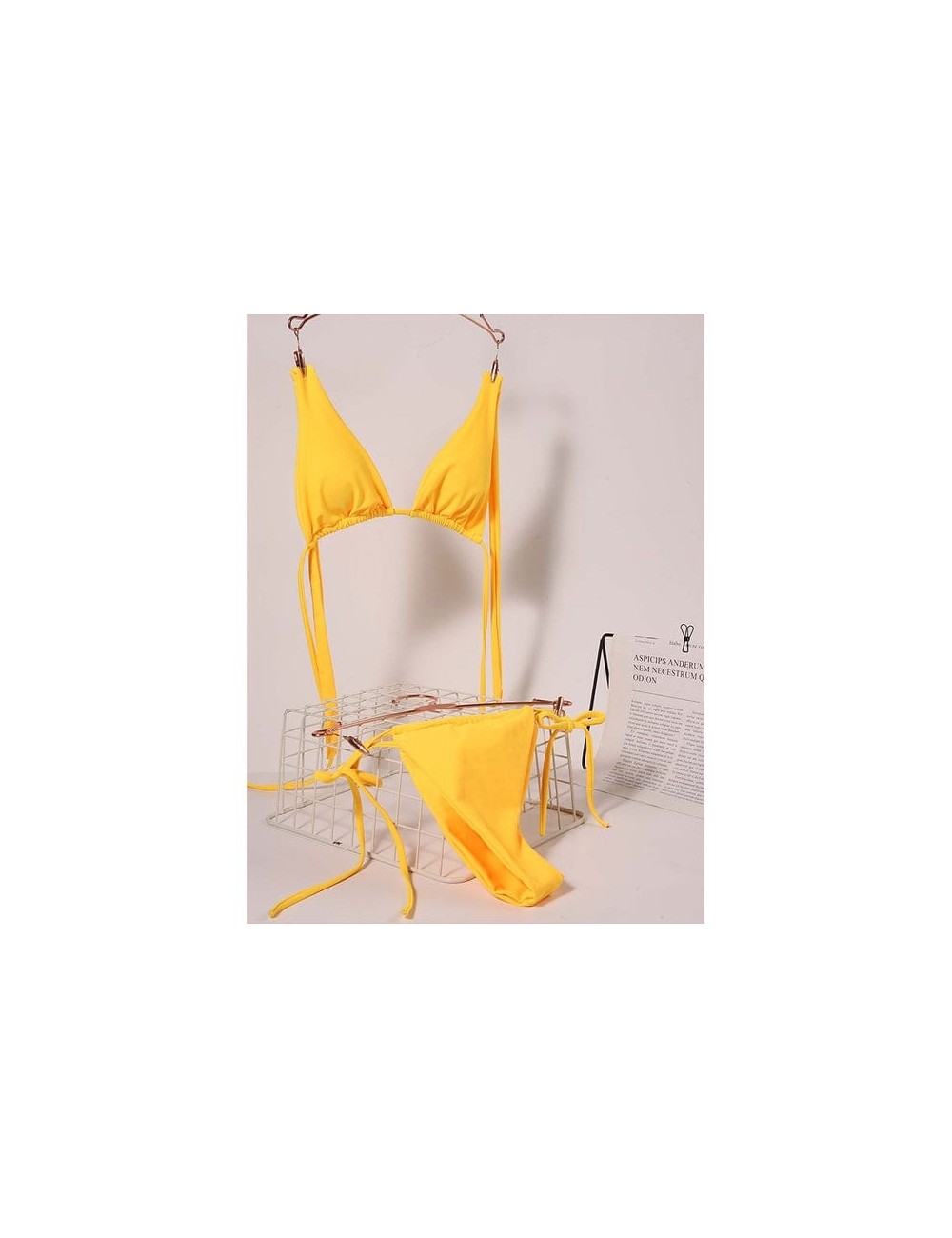 Bikini dwuczęściowe z regulowanym stanikiem