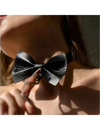 Choker na szyję z ozdobną kokardą