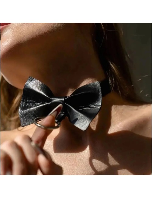 Choker na szyję z ozdobną kokardą