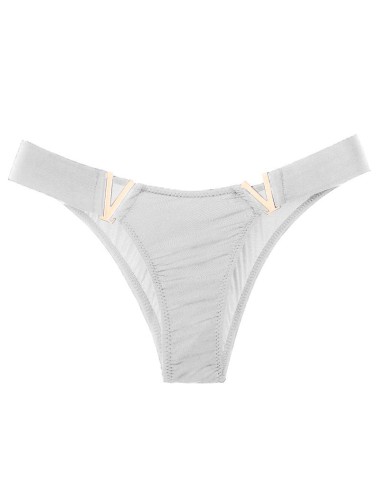 Figi z metalowymi elementami w kolorze rose gold