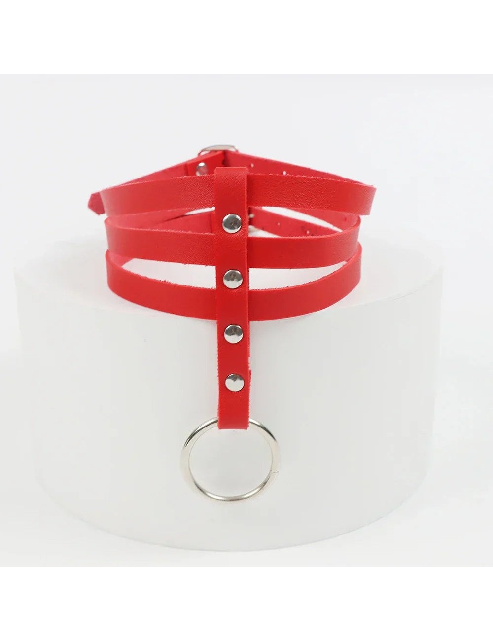 Choker w motywie harnessu z regulowanymi paskami