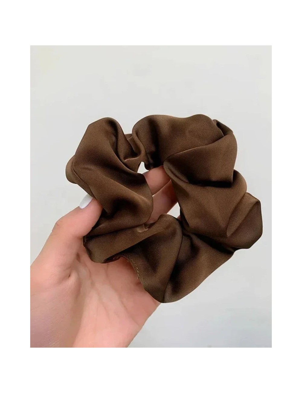 Satynowa frotka do włosów scrunchie