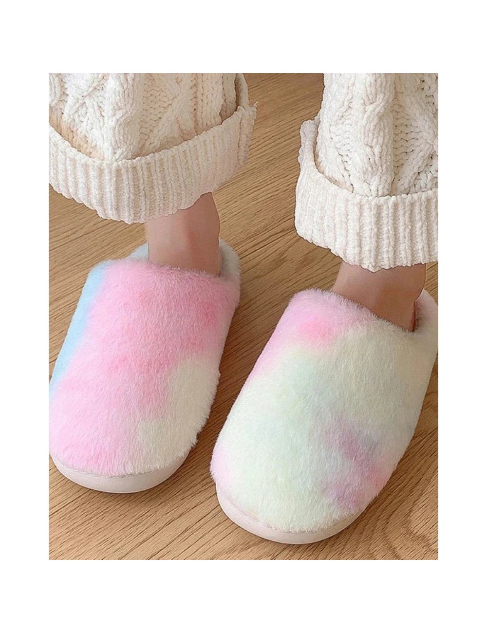 Puchate kapcie Tie Dye