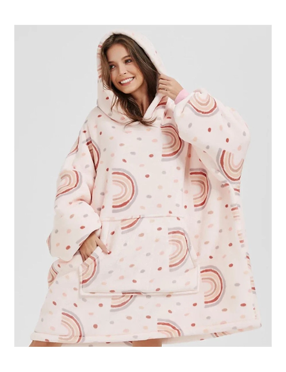 Puchata kocobluza oversize z kapturem i kieszonką