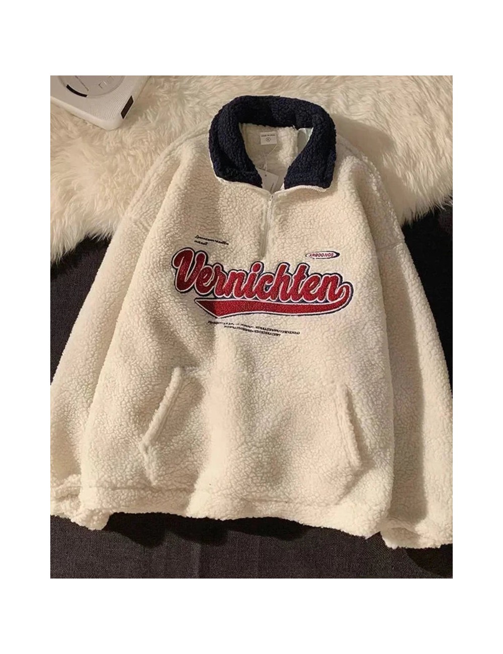 Puchata bluza oversize z wysoką stójką