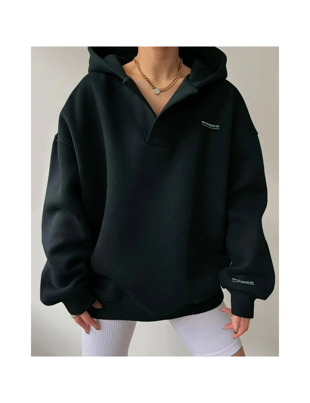Luźna bluza oversize z kołnierzykiem