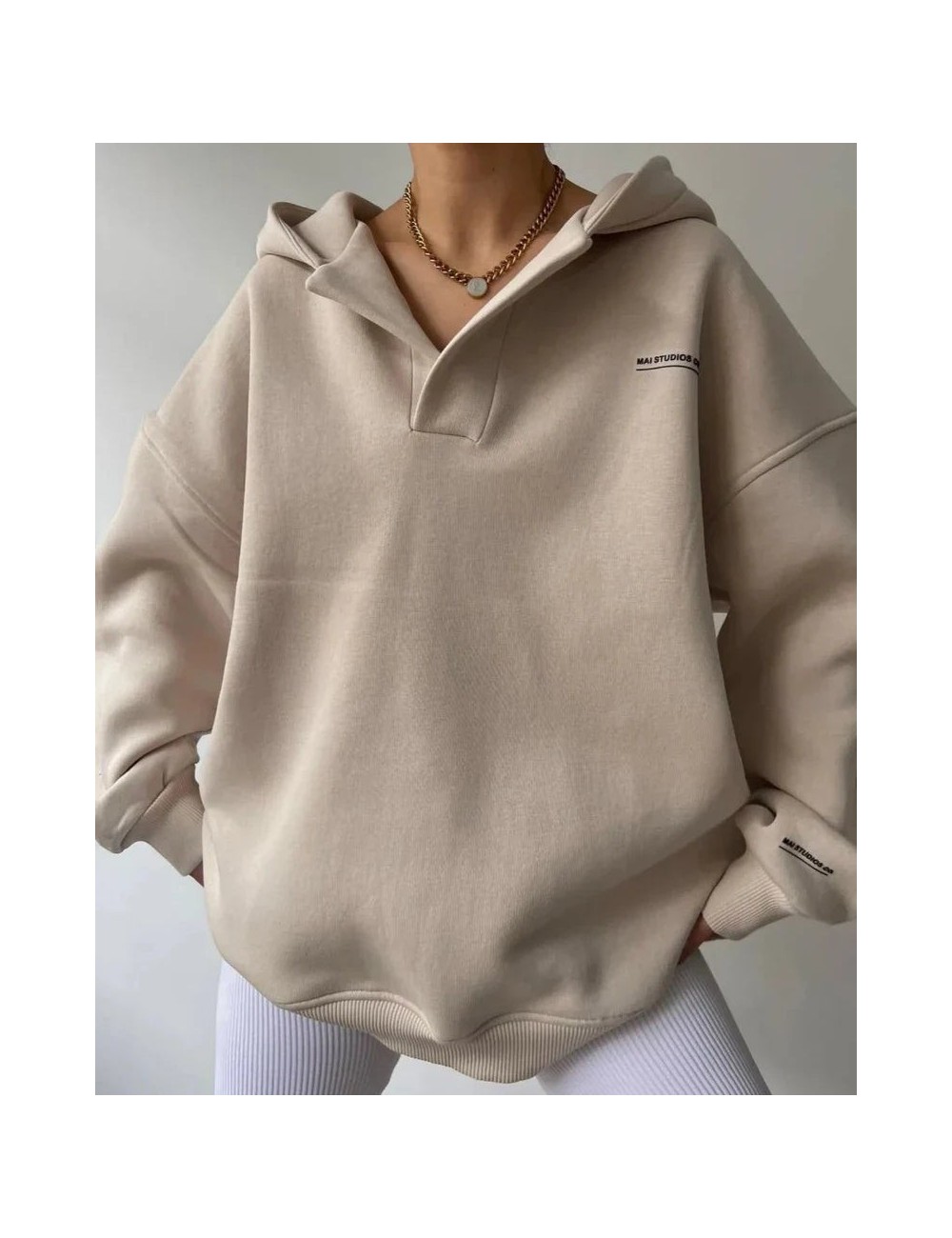 Luźna bluza oversize z kołnierzykiem