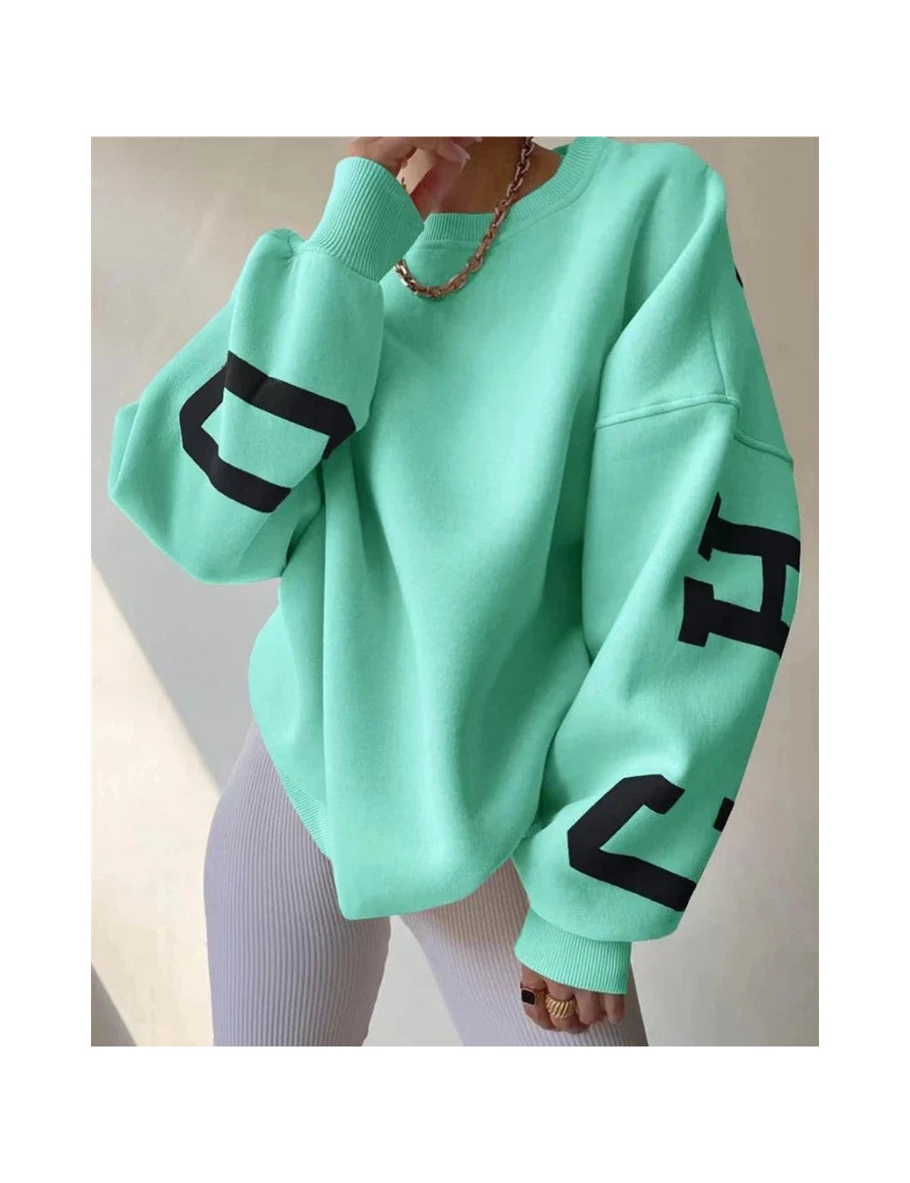 Luźna bluza oversize crewneck