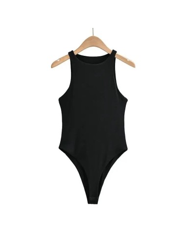 Uniwersalne body z odkrytymi plecami