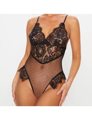 Delikatne body koronkowe z groszkami